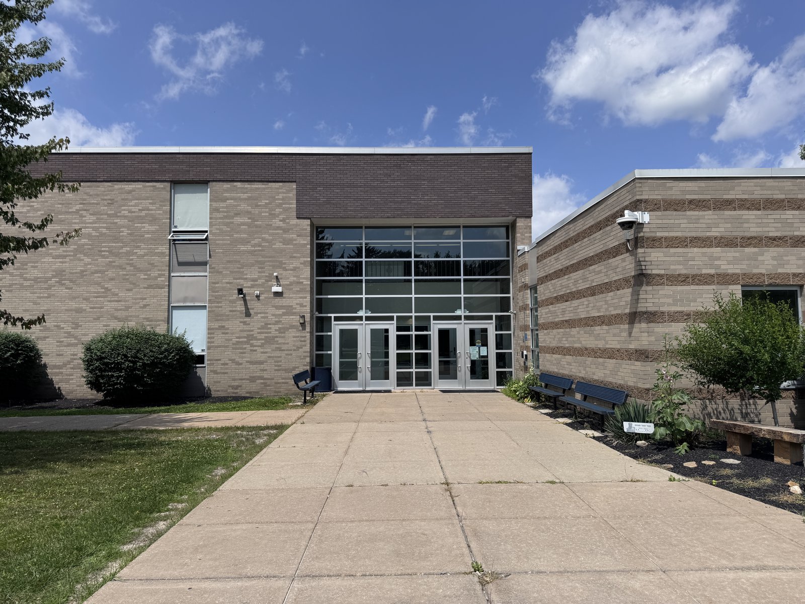 LaMuth Middle School building